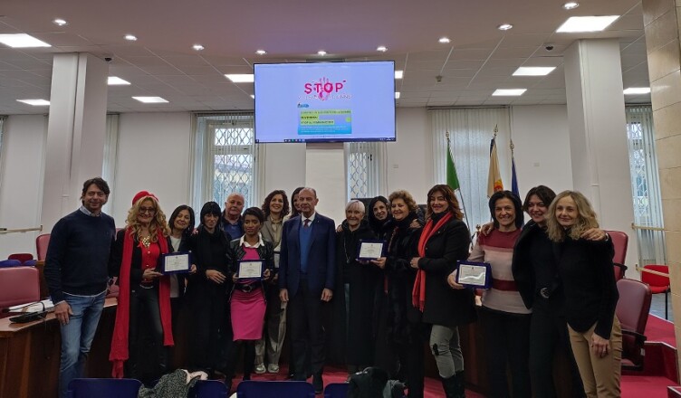 FROSINONE la città unita contro la violenza sulle donne