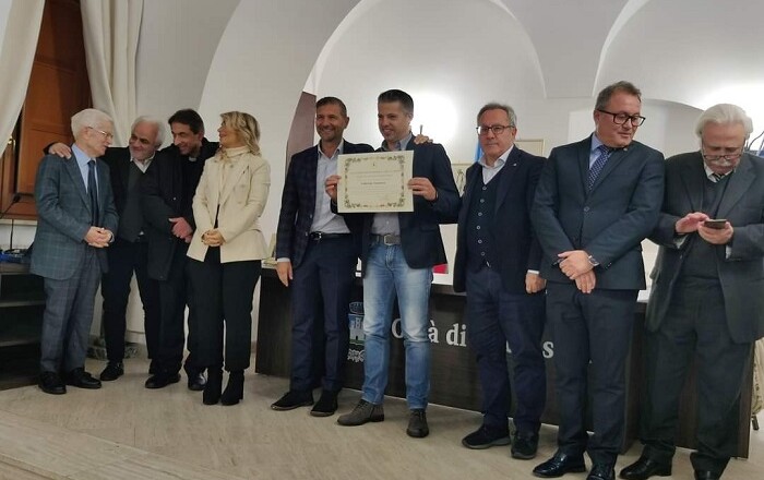 Lo scrittore Fernando Riccardi celebrato dall'Accademia Internazionale “Ora et Labora”