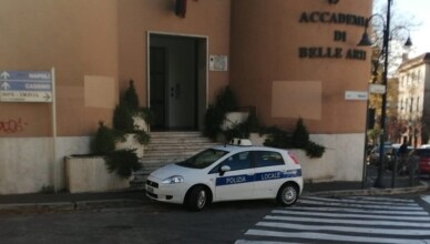 Vigili Urbani di Frosinone parcheggio selvaggio