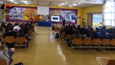 Carabinieri incontrano con gli alunni del Liceo Linguistico e delle Scienze Umane Statale Vincenzo Gioberti