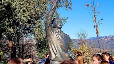 INAUGURAZIONE MONUMENTO PER WILLY