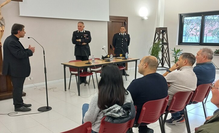 ROCCASECCA, L’ARMA DEI CARABINIERI INCONTRA I CITTADINI SULLA PREVENZIONE DEI FURTI NELLE ABITAZIONI