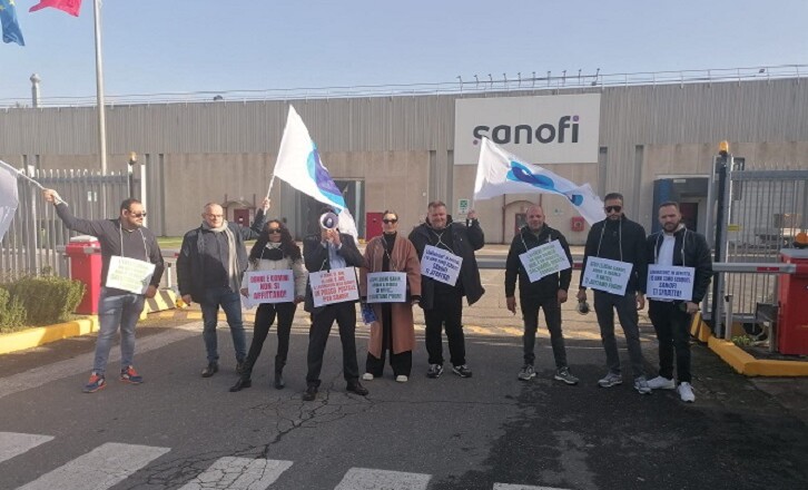 UGL Chimici davanti ai cancelli Sanofi di Anagni