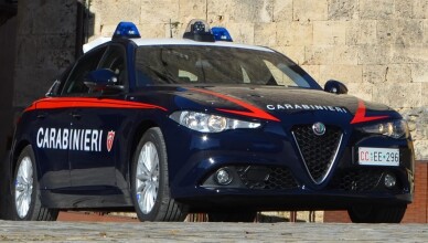 CARABINIERI AUTO