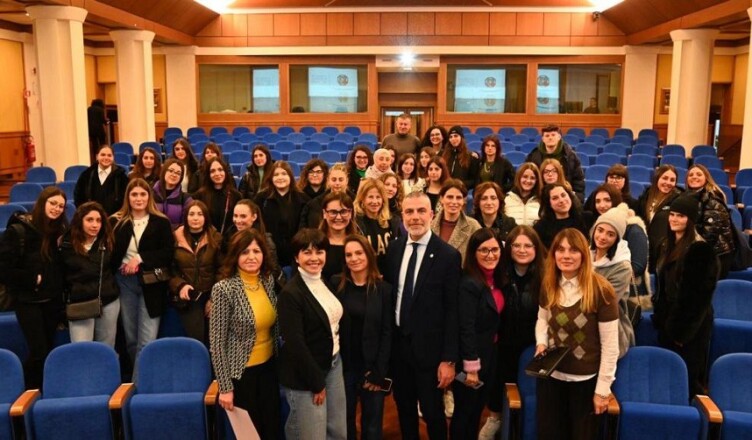 LAZIO, CONSIGLIO REGIONALE OSPITA L' ISTITUTO SUPERIORE ANGELONI DI FROSINONE