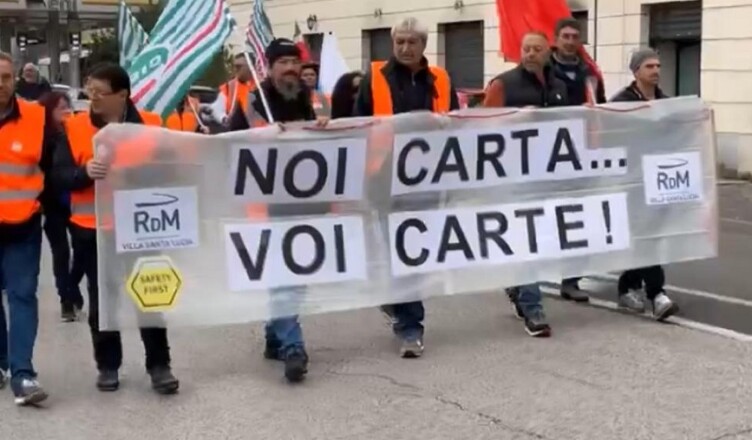 MANIFESTAZIONE NO CHIUSURA RENO DEI MEDICI