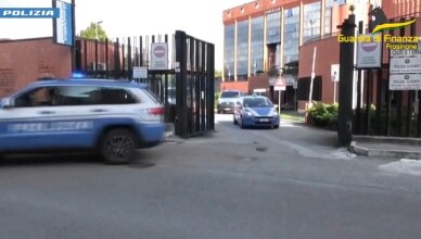 polizia ....