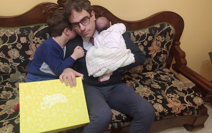 GIUSEPPE MOLLICONE CON I SUOI BIMBI