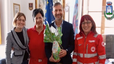 ROCCASECCA, LA CROCE ROSSA DISTRIBUISCE PACCHI DI PRIMA NECESSITA’ ALLE FAMIGLIE IN DIFFICOLTA’