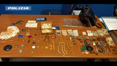 polizia refurtiva rubata