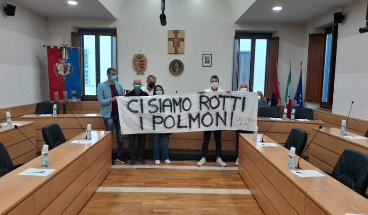 CI SIAMO ROTTI I POLMONI