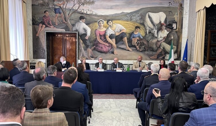 SICUREZZA STRADALE, FIRMATO IL PROTOCOLLO PROMOSSO DALL’ACI FROSINONE. LA PROVINCIA DI FROSINONE IN PRIMA LINEA PER MIGLIORARE LA RETE VIARIA