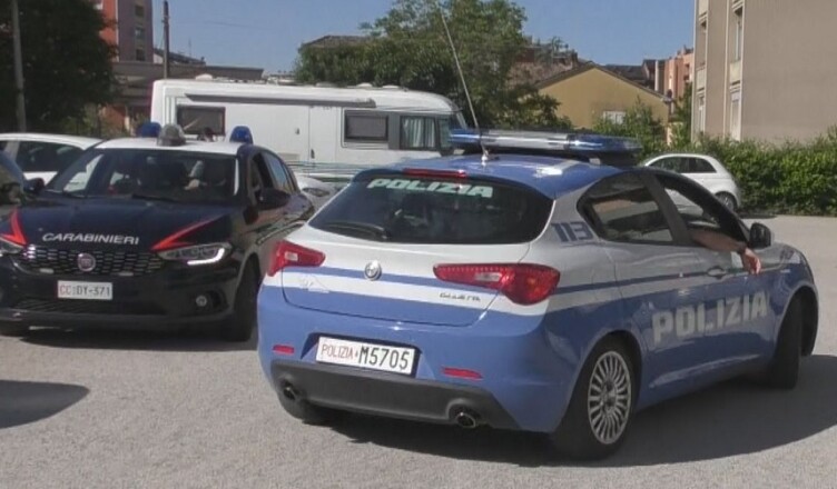 POLIZIA FR ARRESTO