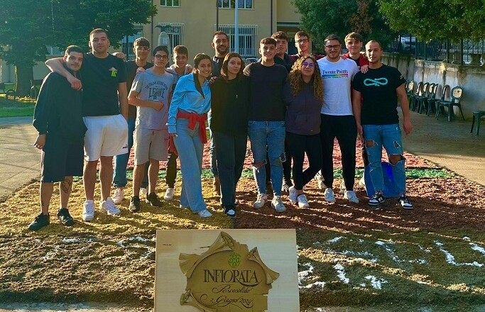 Associazione Giovani Nenz Cort pesosolido