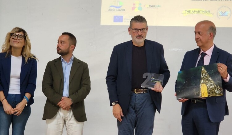 Il Vicepresidente di ANCI Lazio, Quadrini, elogia il nuovo logo e premia i Comuni