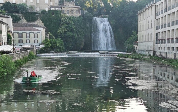 Isola del Liri, interventi di pulizia nel fiume Liri nei pressi della Cascata grande