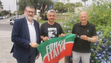 L'Assessore Comunale Rocco Siminelli aderisce a Forza Italia