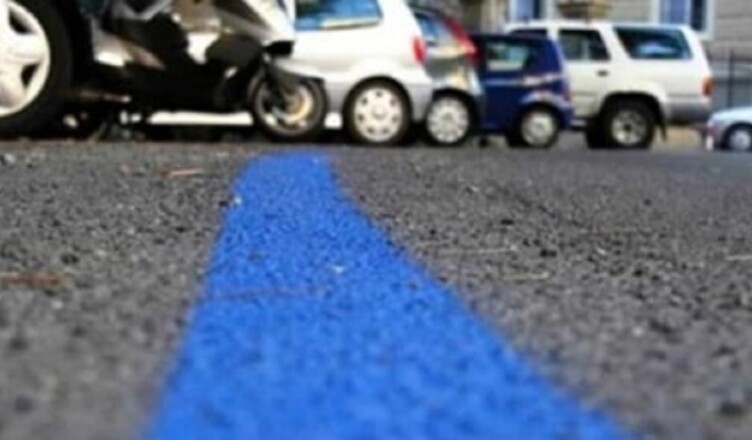 STRISCIE BLU