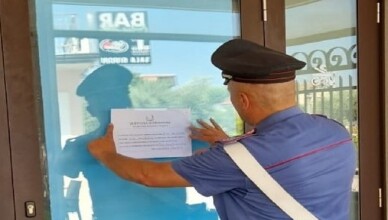 Sospesa attività commerciale AUSONIA