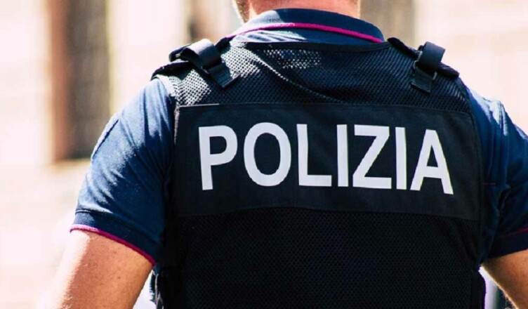 polizia ....