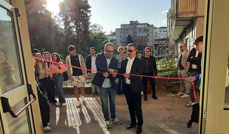 ISTITUTO DANTE ALIGHIERI DI ANAGNI, L’AMMINISTRAZIONE PROVINCIALE DI FROSINONE INAUGURA LA SEDE DELLA SUCCURSALE IN VIALE REGINA MARGHERITA