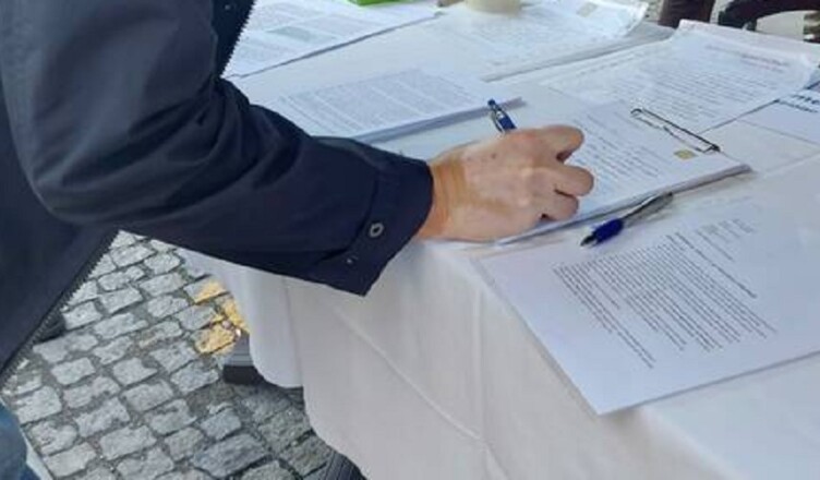 raccolta firme autonomia differenziata