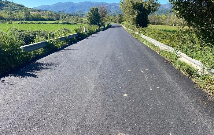 Completata la bitumazione sulla Strada Provinciale n. 77 Dei Santi