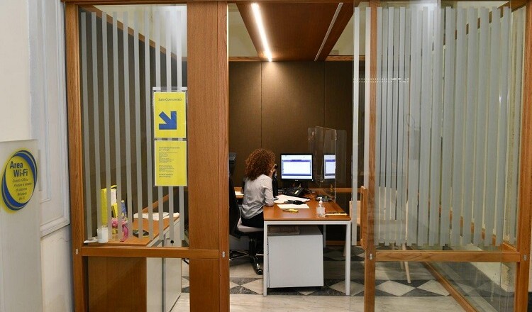 Poste Italiane ricerca a Frosinone e provincia laureati o laureandi