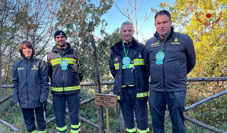 I vigili del fuoco partecipano all’evento di Vicalvi per la giornata nazionale degli alberi