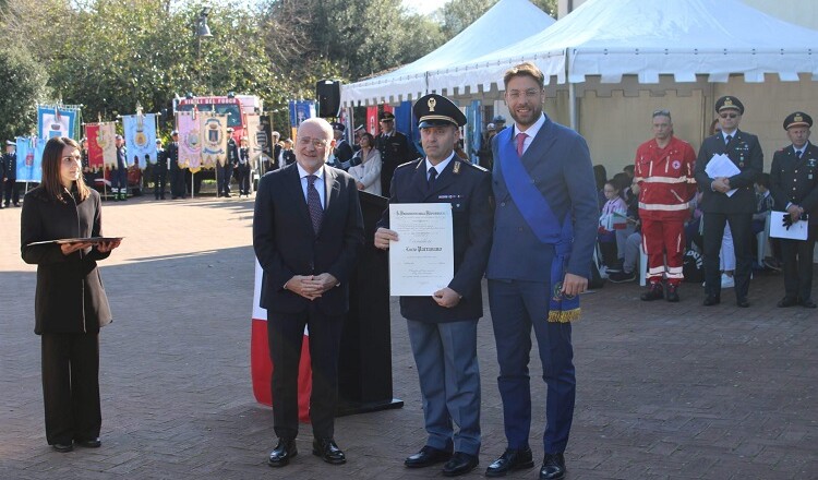 IL PRESIDENTE LUCA DI STEFANO PARTECIPA AL GIORNO DELL’UNITÀ NAZIONALE E ALLA GIORNATA DELLE FORZE ARMATE PRESSO LA VILLA COMUNALE DI FROSINONE