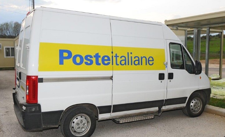 POSTE ITALIANE FURGONE
