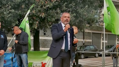 Armando Valiani....