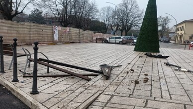 Frosinone, tempestivo intervento del Comune nella piazzetta della Sacra Famiglia