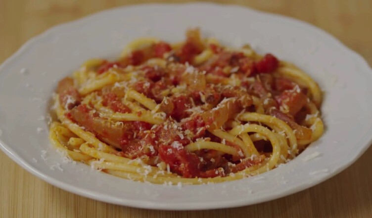 bucatiniallamatriciana
