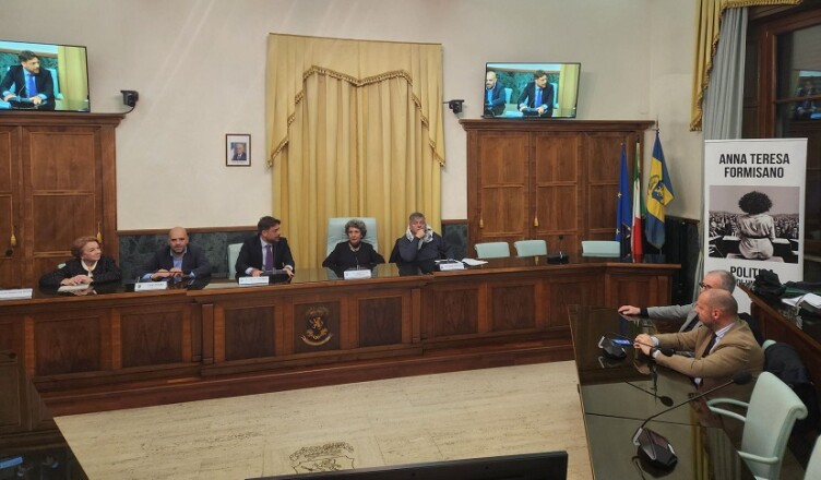 presentazione del libro di Anna Teresa Formisano presso il Palazzo della Provincia di Frosinone