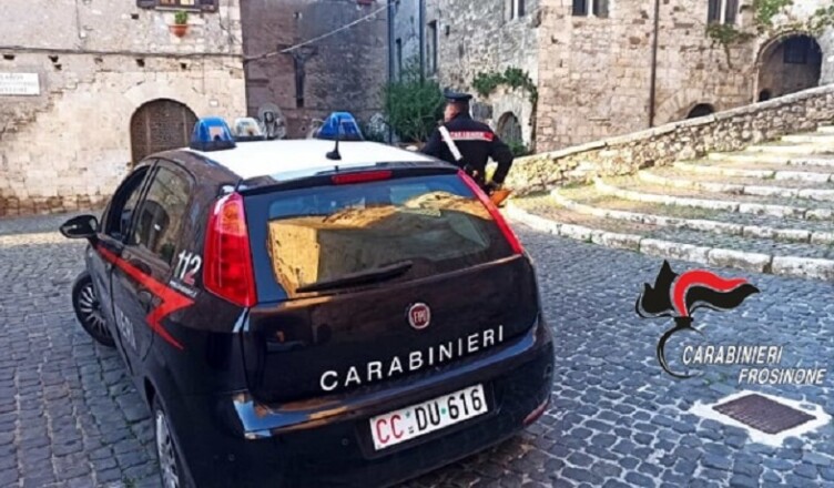 carabinieri ferentino098