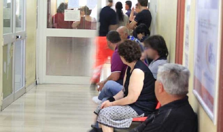 foto generica web lista attese
