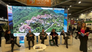 Bandiere Arancioni e Cammini e Percorsi