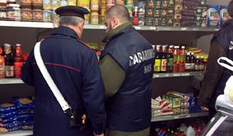 NAS, sequestrati 50 kg di alimenti in un supermercato del Frusinate