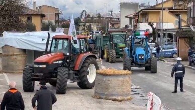 RIUNIONE INFORMATIVA AL PRESIDIO DEGLI AGRICOLTORI