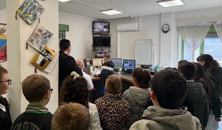 ALATRI, GLI ALUNNI DELL’ISTITUTO COMPRENSIVO 1 IN VISITA ALLA COMPAGNIA CARABINIERI