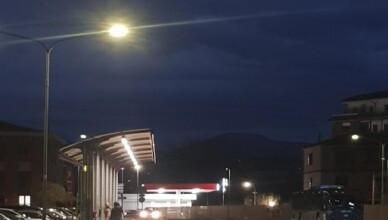 Frosinone, illuminazione potenziata su piazza Pertini