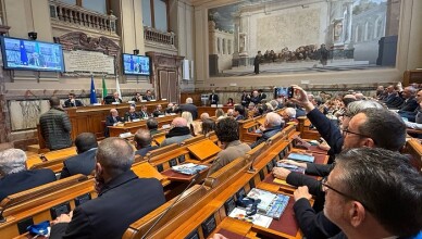 collaborazione tra lavoratori e aziende