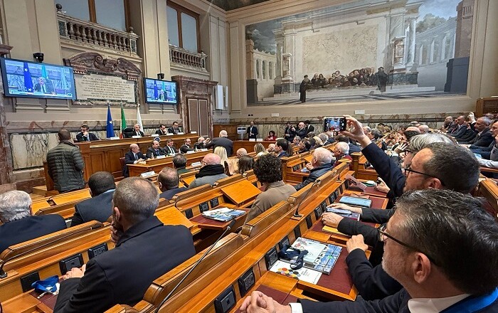 collaborazione tra lavoratori e aziende