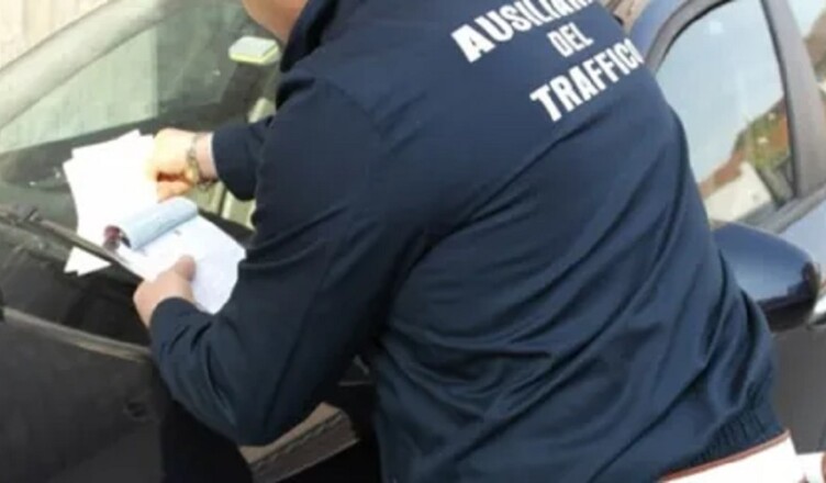MULTA AUSILIARI DEL TRAFFICO