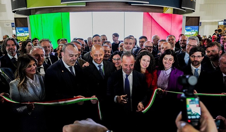 VINITALY 2025 INAUGURATO PADIGLIONE LAZIO