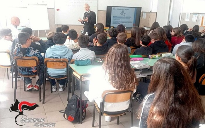 acuto scuola