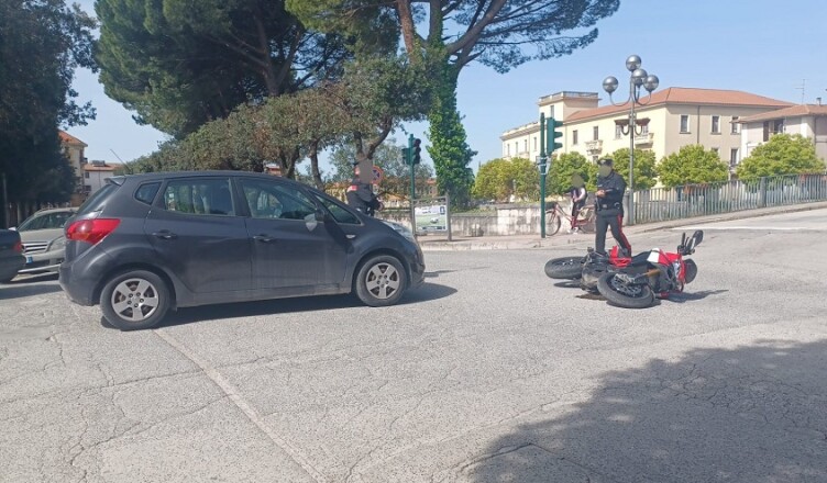 incidente sora semaforo