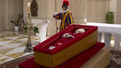 papa francesco bara