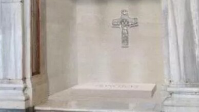 tomba papa francesco